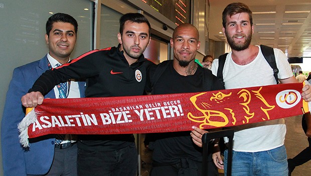 Galatasaray yeni transferi 17:30'da bitiriyor!